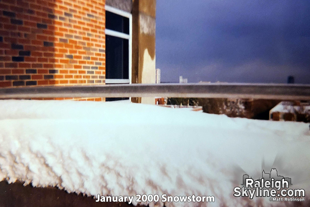 22 inches of snow covering Raleigh on January 25, 2000