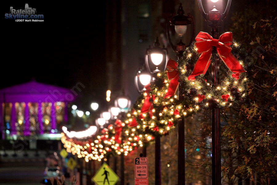 Repeating wreathes