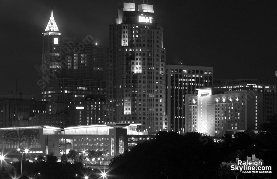 Current BB&amp;T Building illumination, missing setbacks, and turing on at 9:30pm.