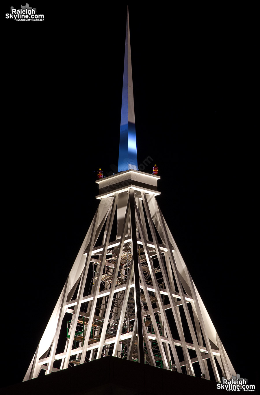 Lights on RBC Plaza's crown. LEDs will shine on the spire portion (perhaps changing color?). Red aircraft beacons have been added to two corners of the compression ring.