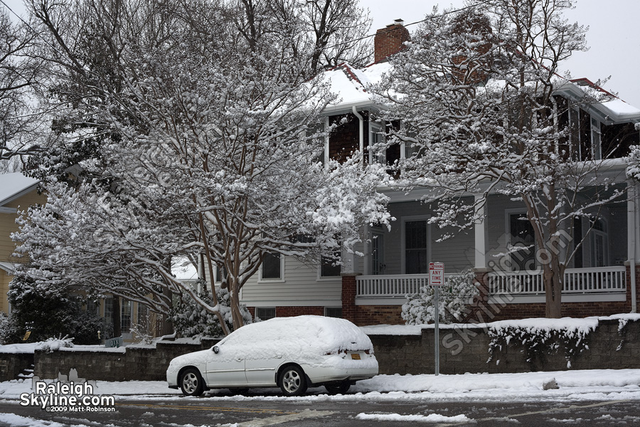 Snowy houses in Raleigh