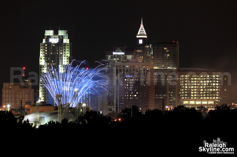 Raleigh Wide Open 4 Fireworks