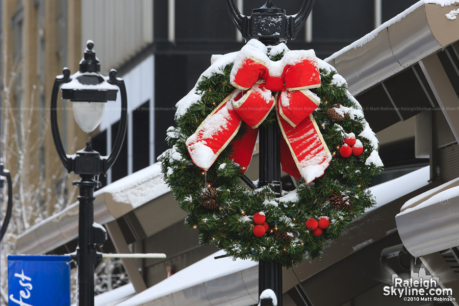 Snowy Wreath