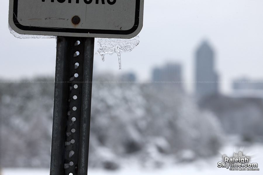 Icy sign