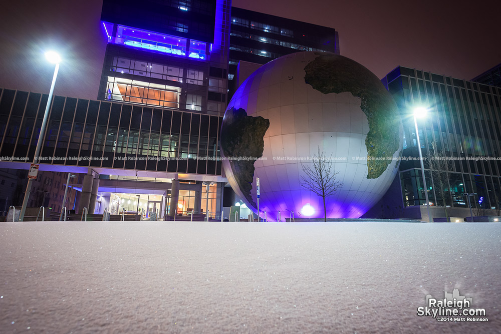 A snowy world, Raleigh