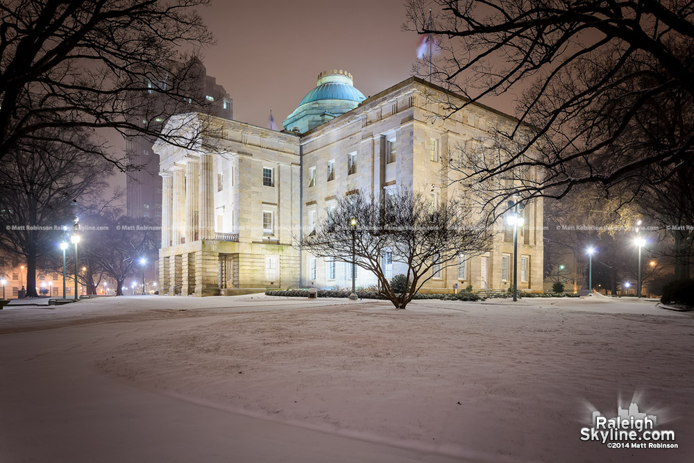 Snowfall at night in Raleigh, NC