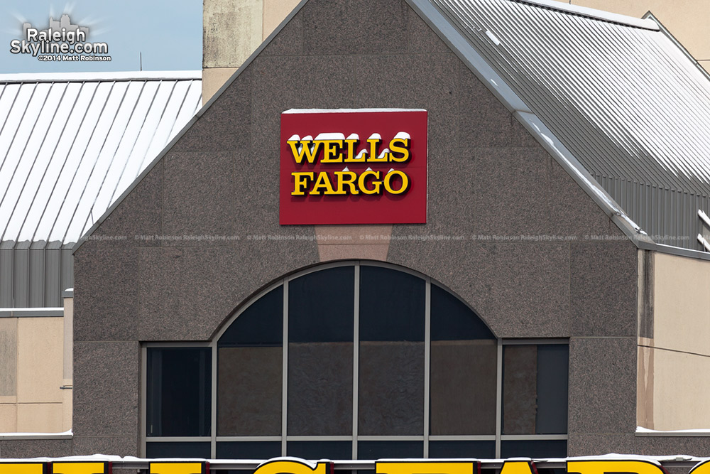 Settled snow on the Wells Fargo Sign