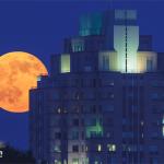 Supermoon behind BB&amp;T Building in Raleigh