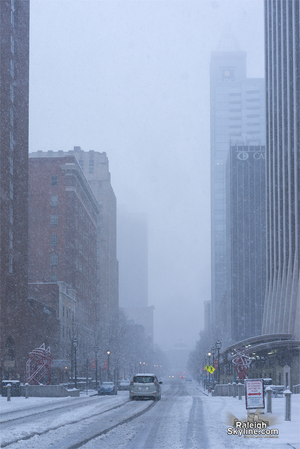 Heavy snowfall in Downtown Raleigh