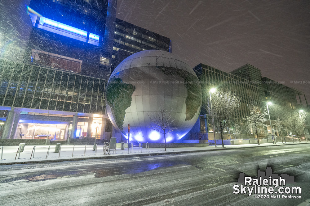 Daily planet in the snow