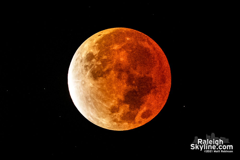 The red moon during the Lunar Eclipse of November 19, 2021