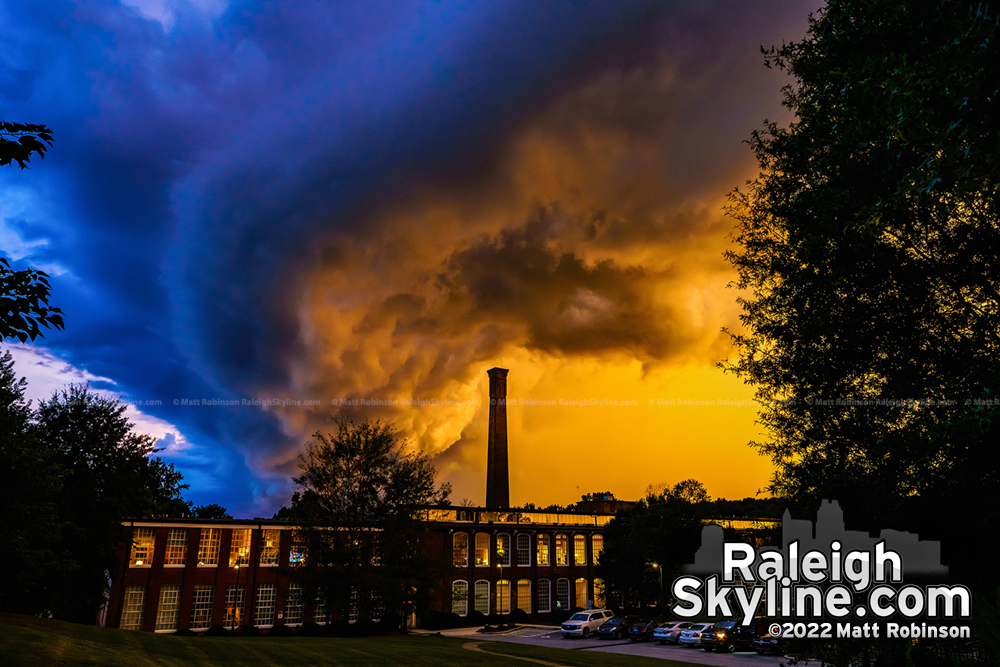 Whales mouth shelf cloud over Caraleigh Mills